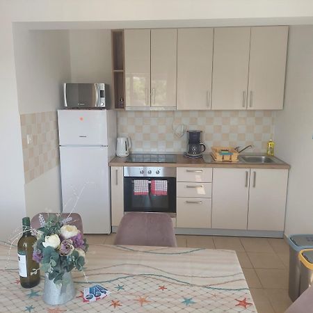 Apartmani Zec Šilo Zewnętrze zdjęcie