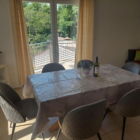 Apartmani Zec Šilo Zewnętrze zdjęcie