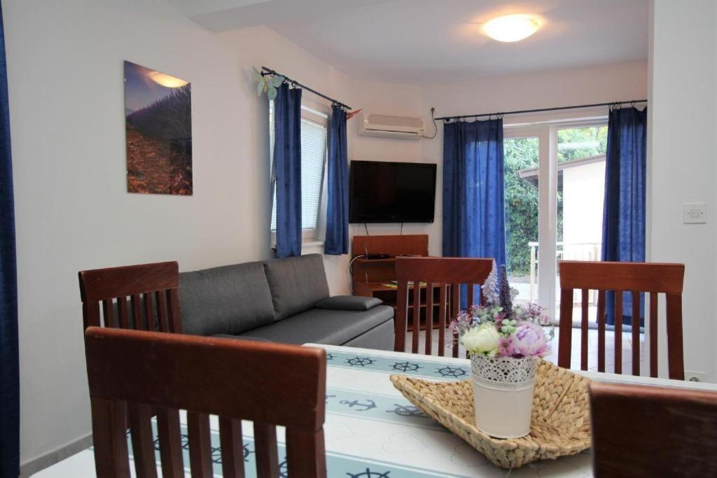 Apartmani Zec Šilo Zewnętrze zdjęcie