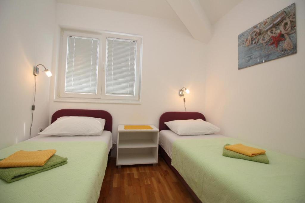 Apartmani Zec Šilo Zewnętrze zdjęcie