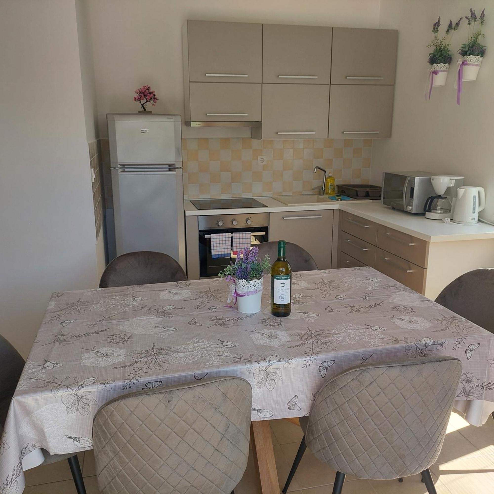 Apartmani Zec Šilo Zewnętrze zdjęcie