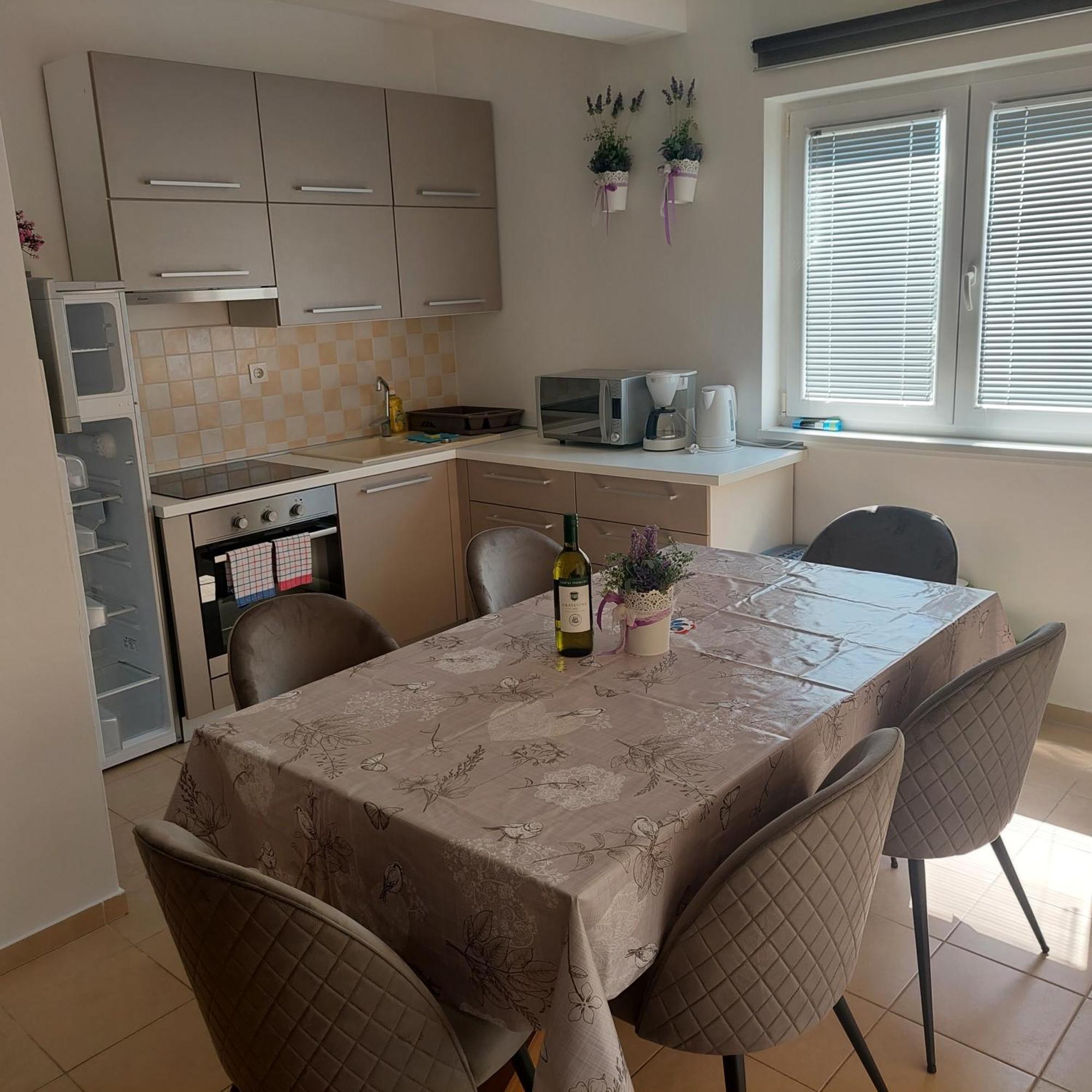 Apartmani Zec Šilo Zewnętrze zdjęcie